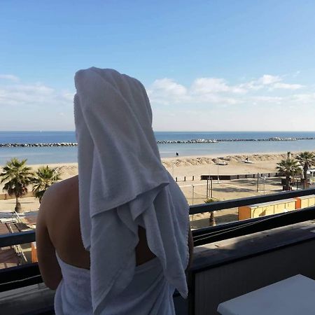 Hotel Brenta Viserbella di Rimini Екстер'єр фото