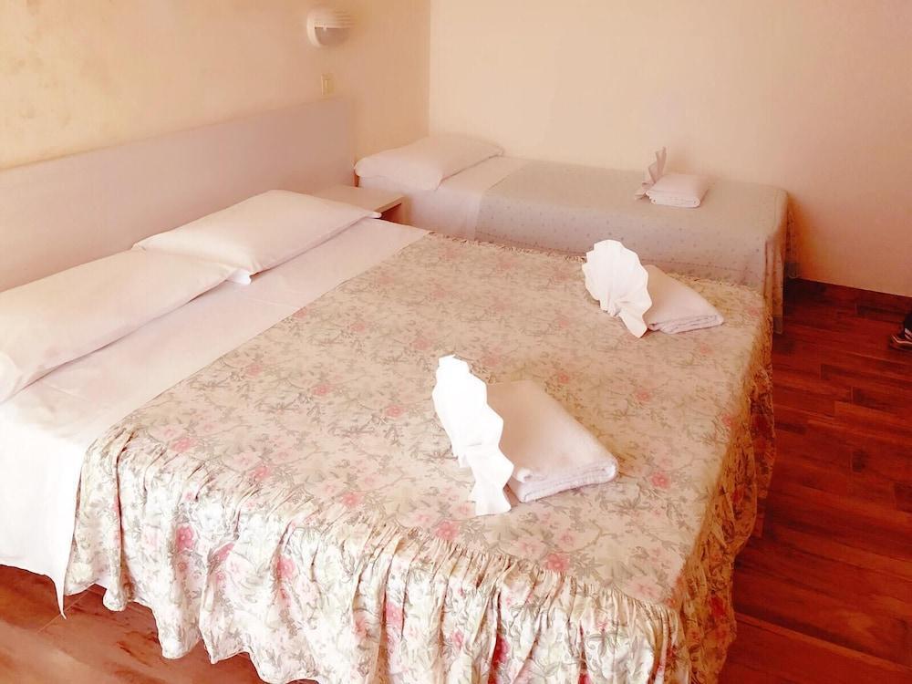 Hotel Brenta Viserbella di Rimini Екстер'єр фото